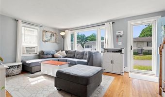 142 Mowry Ave, Cumberland, RI 02864