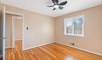 7852 OREANA Dr, Annandale, VA 22003