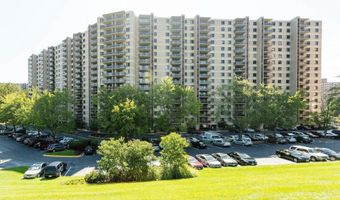 307 YOAKUM Pkwy 1517, Alexandria, VA 22304