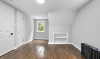 17 Brookdale Ave, Bloomfield, CT 06002
