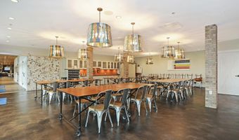 102 PHOEBE Ct, Lake Frederick, VA 22630