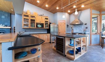 88675 WHITING Ln, Bandon, OR 97411