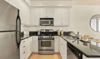 845 Harbor Cliff Way 305, Oceanside, CA 92054