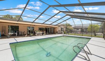 736 FLAMINGO Dr, Apollo Beach, FL 33572