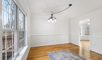 9281 Forestdale Dr, Amelia Court House, VA 23002