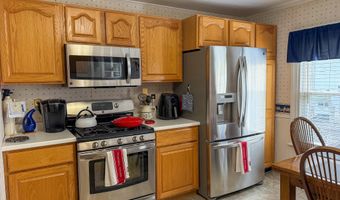 221 Birch St, Bangor, ME 04401