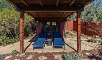 2106 Lakeshore Dr, Agoura Hills, CA 91301