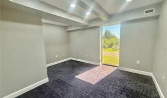 13246 38TH St N 201, Clearwater, FL 33762