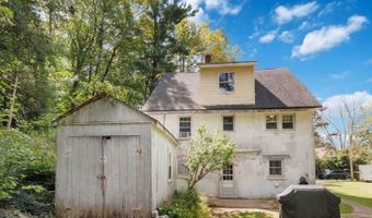 5 Fanwood Ct, West Milford, NJ 07421