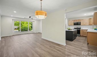 5324 Cheval Pl, Charlotte, NC 28205