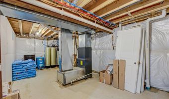 35 Gina Dr, Allentown, NJ 08501