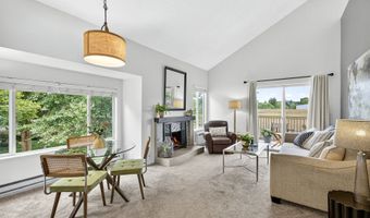 10295 SW Trapper Ter Bld#7, Beaverton, OR 97008