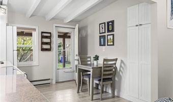 51 Osceola Ave, Narragansett, RI 02882