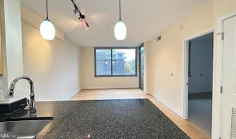 2001 15TH St N #320, Arlington, VA 22201