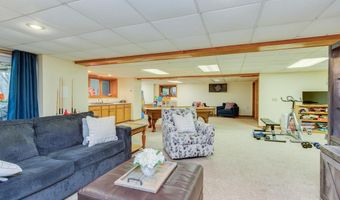 37 Standish Way, Amherst, NH 03031