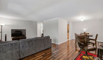 1615 E Central Rd 113B, Arlington Heights, IL 60005