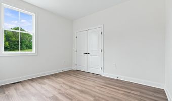 9009 Stonewall Rd, Appomattox, VA 24522