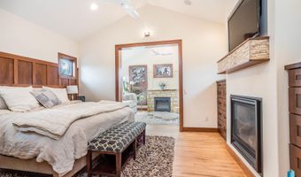 505 N Pasque Flower Trl, Brandon, SD 57005