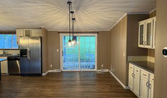 1718 N HWY 43 Hwy, Bloomfield, IN 47424