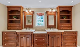 6 Pine Hill Rd, Burlington, CT 06013