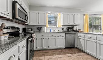 759 Fountain View Dr, Baton Rouge, LA 70820