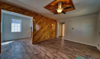 1403 A W Fox St, Carlsbad, NM 88220