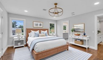 55 Maiden Ln, Bergenfield, NJ 07621