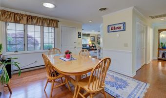 123 Pine Glen Dr, East Greenwich, RI 02818
