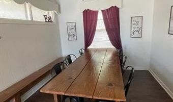 1009 Davis NW, Ardmore, OK 73401