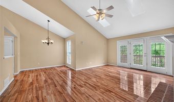 500 Glen Hollow Cir, Aurora, OH 44202