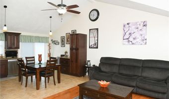 9 Mallory Ct, Cranston, RI 02910