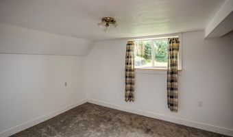 496 HAMBURG Ave, Astoria, OR 97103