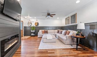 3206 SW Warberry Ave, Bentonville, AR 72713