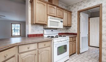 3 Windsor Dr, Alfred, ME 04002