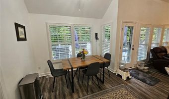 121 Roxbury Ct, Advance, NC 27006