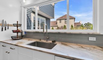 20 Hannah Lee Rd, Barnegat, NJ 08005