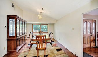 10 7th St, Aberdeen, NJ 07747