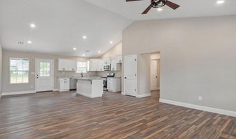 215 W Cofield St, Aurora, MO 65605