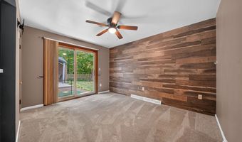 7430 Whitewood Dr, Ashtabula, OH 44004
