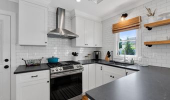 141 Maple Dr, Bay Head, NJ 08742