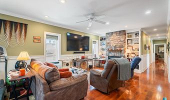 103 W Main St, Beresford, SD 57004