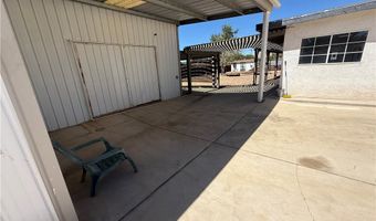 15370 Tacony Rd, Apple Valley, CA 92307