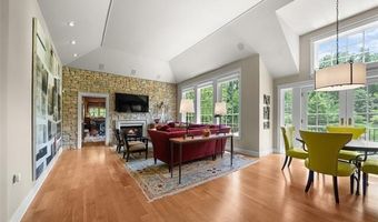 25733 River Dr, Franklin, MI 48025