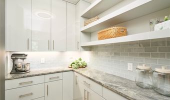 243 Overwood Rd, Akron, OH 44313
