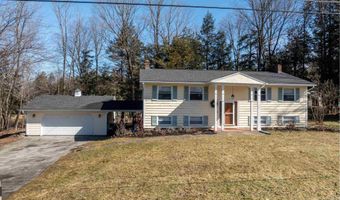 10 Spruce Ln, Barre, VT 05641