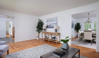 7811 CHARLESTON Dr, Bethesda, MD 20817