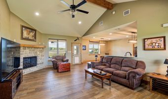 1020 County Road 1596, Alvord, TX 76225