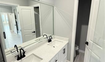 611 Tower Oak Dr, Alamo, TX 78516