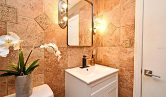 110 W PAR St, Orlando, FL 32804