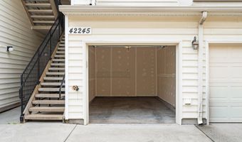 24546 BYRNE MEADOW Sq, Aldie, VA 20105